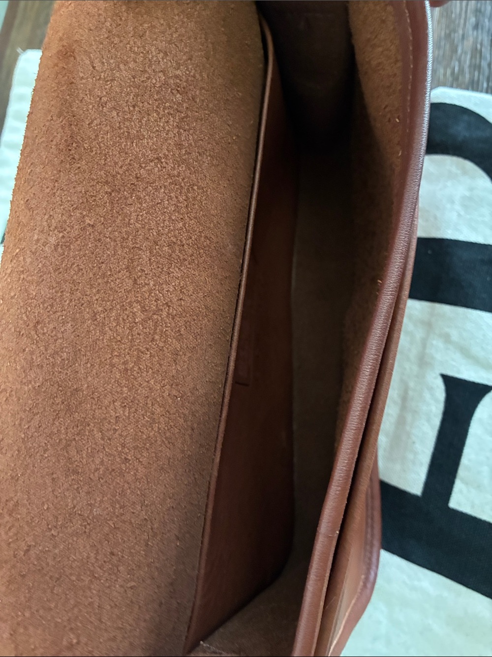 Vintage Coach Pocket Purse in British Tan - Picture 12 of 14